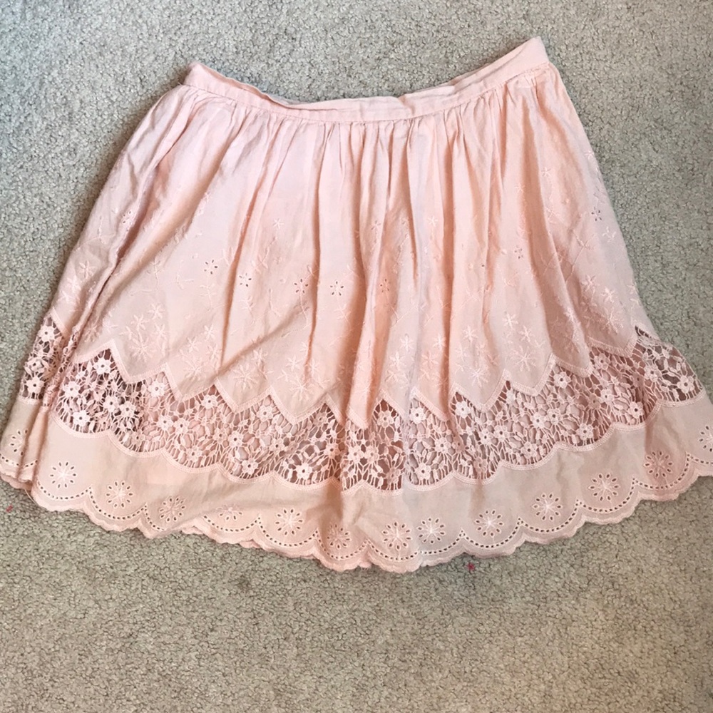 Light peach/pink skirt size s